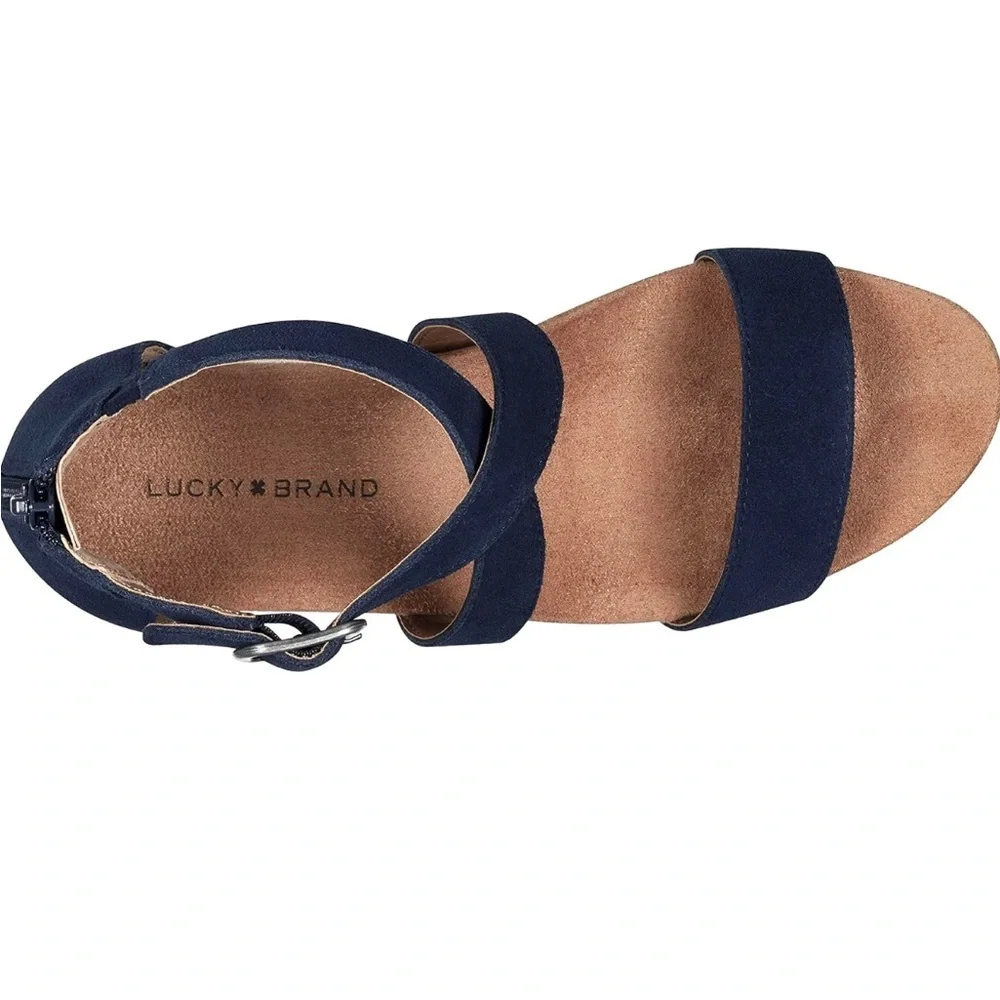 Lucky Brand 8W Kenadee wedge sandals in blue.